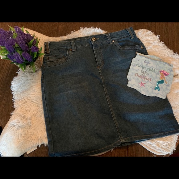Sonoma Dresses & Skirts - NWOT Sonoma Denim Skirt, Size 12 🌻🌻